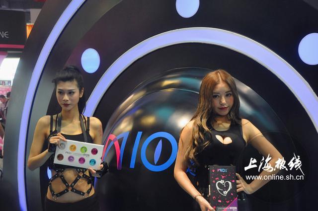 上海成人展火爆开幕 现场“独特风景线”赚足眼球！