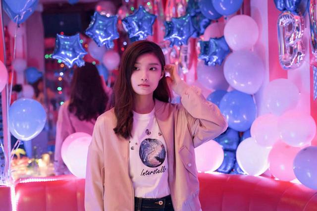 《赖猫的狮子倒影》蓝曼予化身绿茶妹单恋朱亚文 剧迷恨之深爱之切