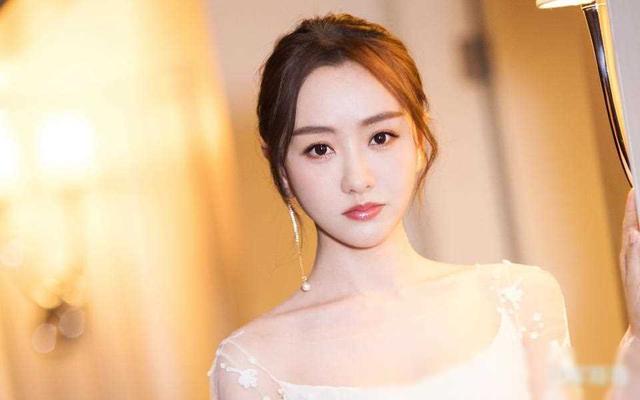 云南盛产美女!来自云南的20位女星,个个如花似玉,婀娜多姿