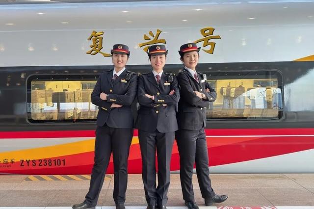 这个乘务组“颜值”“能力”与“服务”齐飞！