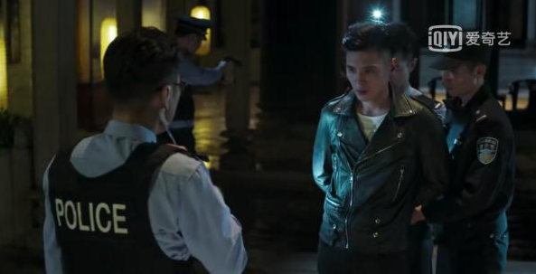 破冰结局：配角强势碾压主角，却让十一位配角下线，这是不讲理