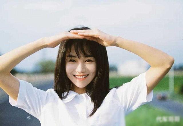 云南盛产美女!来自云南的20位女星,个个如花似玉,婀娜多姿