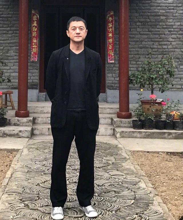 李亚鹏欠薪道歉后续！下海经商一地鸡毛，走到这一步与王菲有关