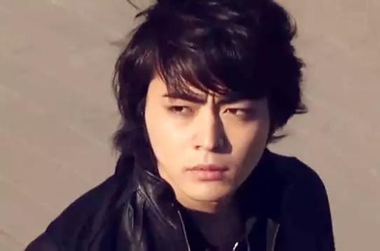 他是《热血高校》里的万兽之王，他是“铃兰灵魂”芹泽多摩雄