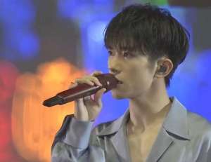 王源多高了(王俊凯身高176，千玺173，王源170，同框后：有人说谎了)