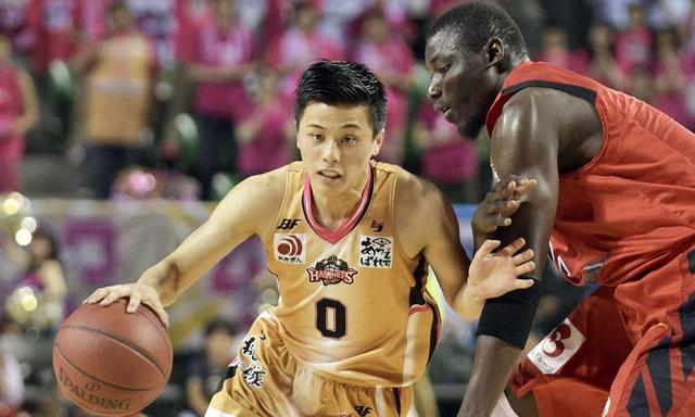 167CM的富坚勇树是偶像,而为何179CM的徐杰却是“招黑”的对象?