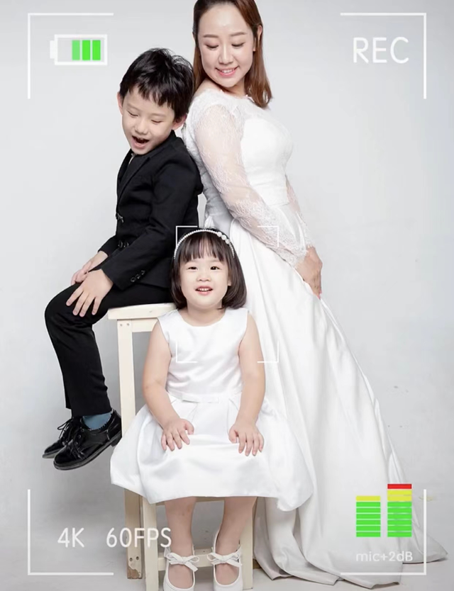 关凌晒全家福庆结婚10周年，一双儿女颜值高，丈夫被赞像张信哲