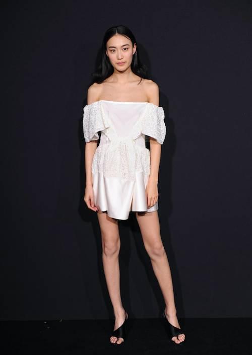 “一脱成名”的她猛料太多，但我关心的却不是这个...