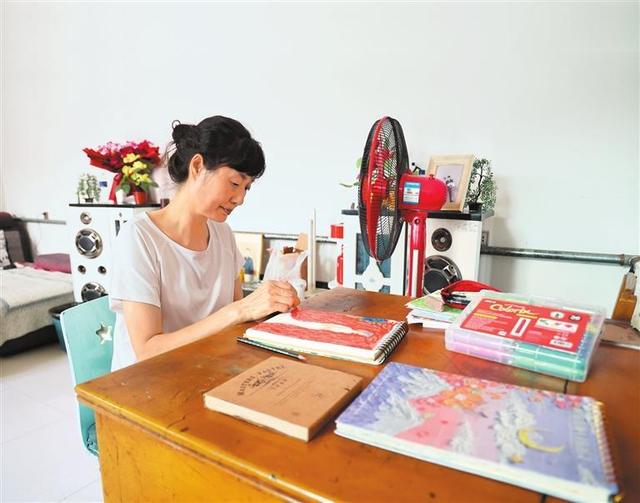 李文丽 像“地丁花”一样绽放