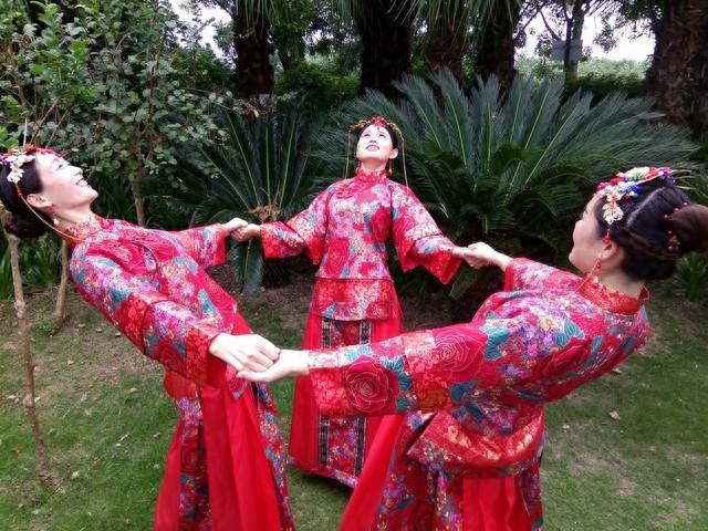 俺家老太婆爱跳舞