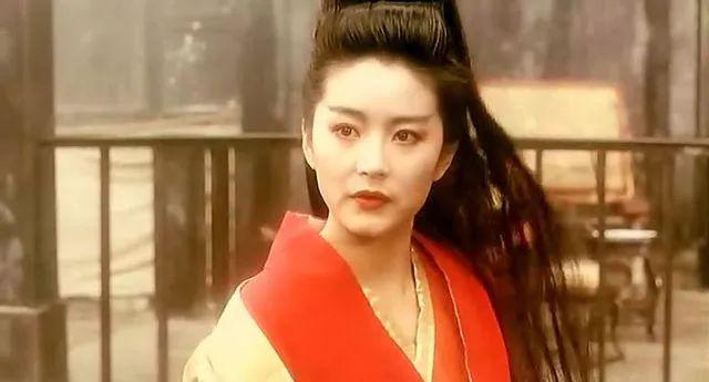 夜读|金庸笔下的名字,美绝了