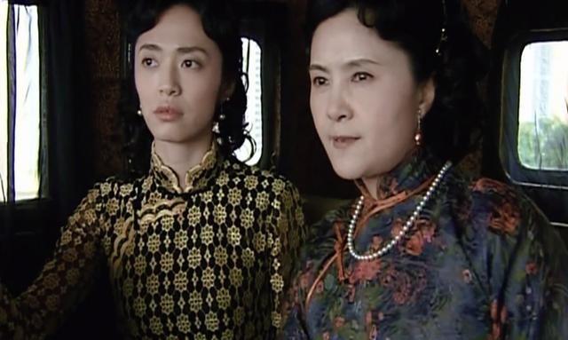 《潜伏》17年配角现状，盛乡出狱做网红，漂亮的马奎太太低调嫁人