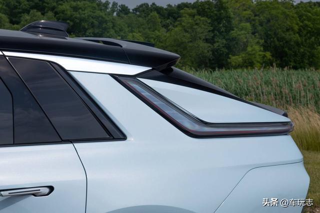 2024款凯迪拉克锐歌Lyriq评测:美观豪华,质感欠佳