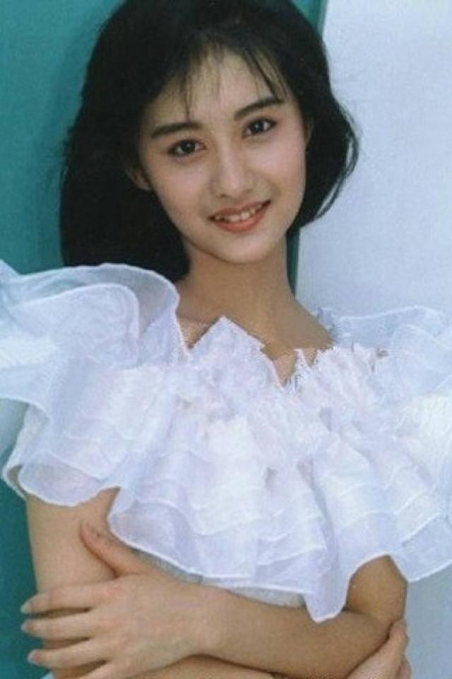 让百亿富豪折腰的陈德容:3任男友爱她痴狂,嫁给同学后坚持丁克