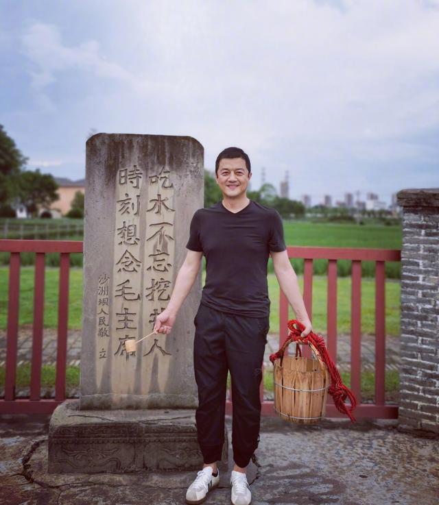 李亚鹏欠薪道歉后续！下海经商一地鸡毛，走到这一步与王菲有关