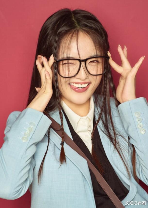 演员徐信爱签约PA娱乐公司，曾卷入“Gidle徐穗珍学暴”争议