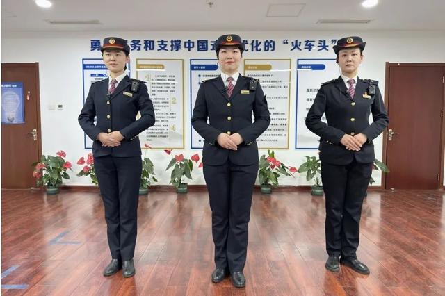 这个乘务组“颜值”“能力”与“服务”齐飞！