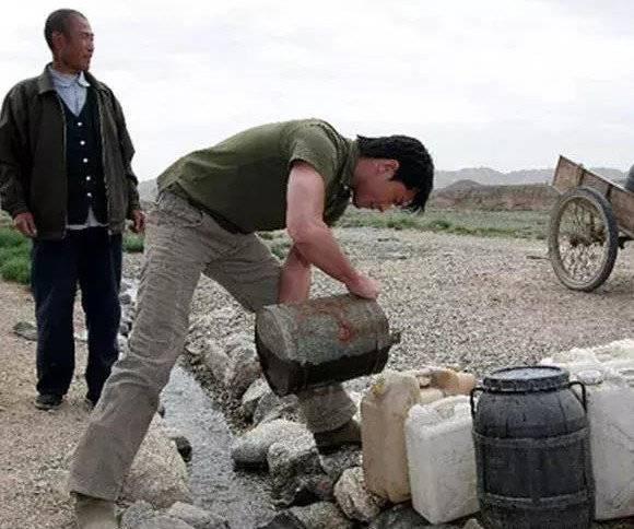 像“古校长”一样纯粹,做个捐建学校的演技派