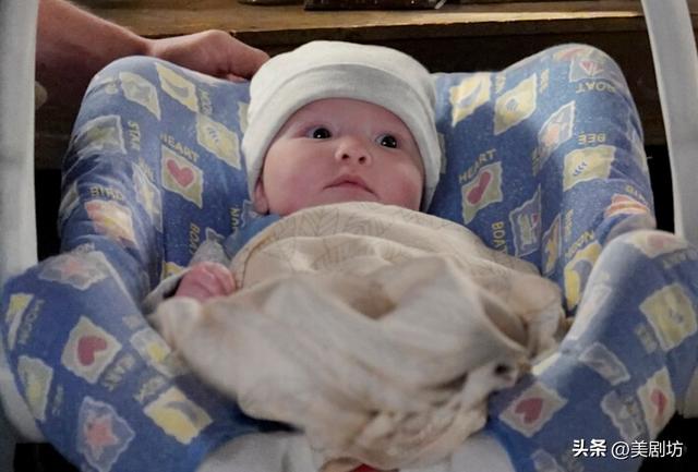 《小谢尔顿》深度解析：这些重要角色，《生活大爆炸》从未被提及