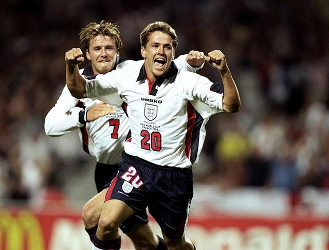 茵宝签约欧文三年！回归中国的茵宝打出情怀牌