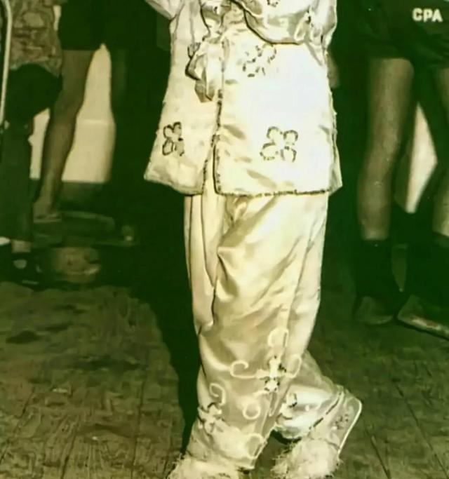 明星怀旧系列图片壁纸～梅艳芳