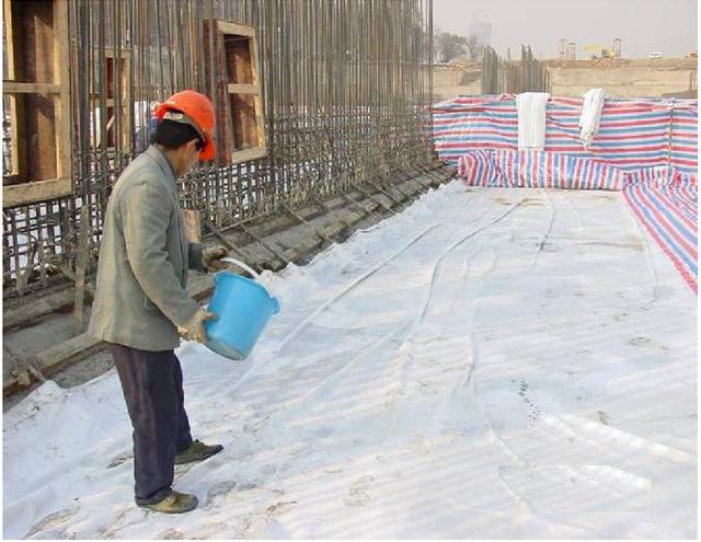 只需六个步骤！教会你做压花地坪