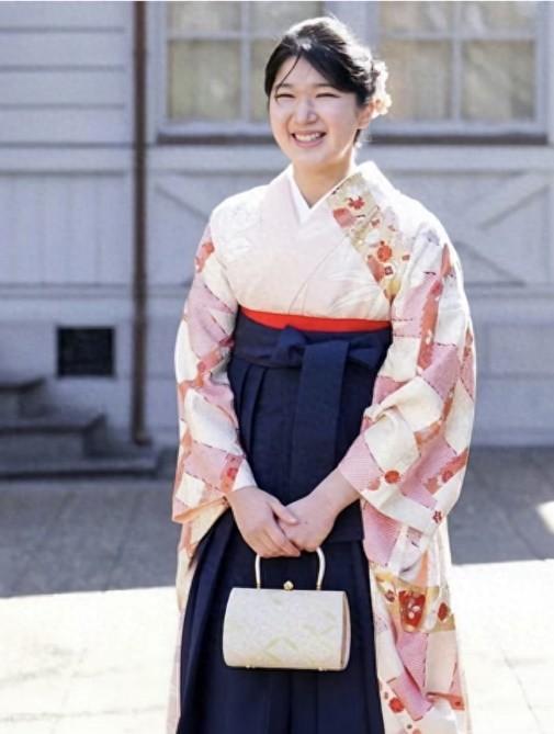 日本皇室最美公主：29岁佳子漂亮却小家子气，远不如爱子气场强大