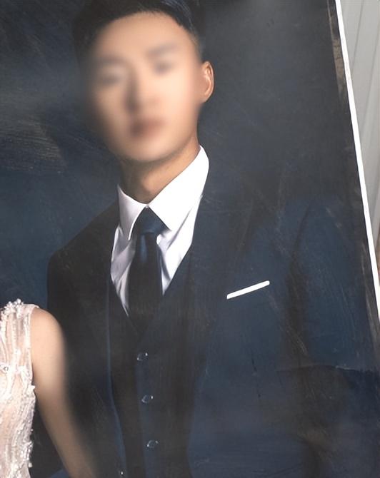 3岁男童被生父女友虐待致死，生母：警方说监控过于暴力，仅口头转述