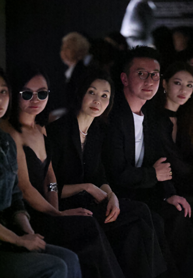 60岁张曼玉，传来新消息