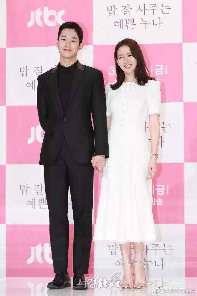 年下温柔小奶狗撩动年上漂亮姐姐？爆甜姐弟恋了解一下