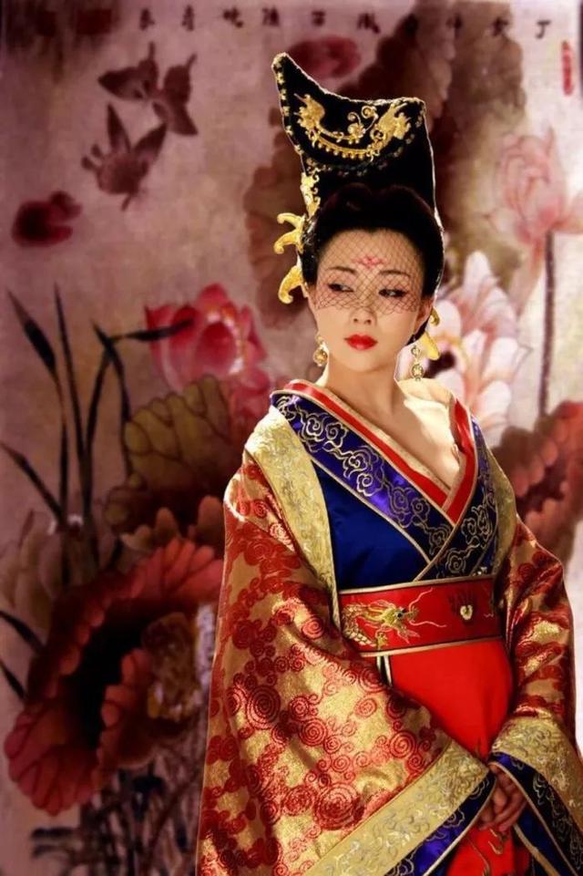 天下女子众多，为什么偏偏是杨玉环成了贵妃？