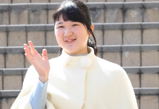 日本皇室最美公主：29岁佳子漂亮却小家子气，远不如爱子气场强大