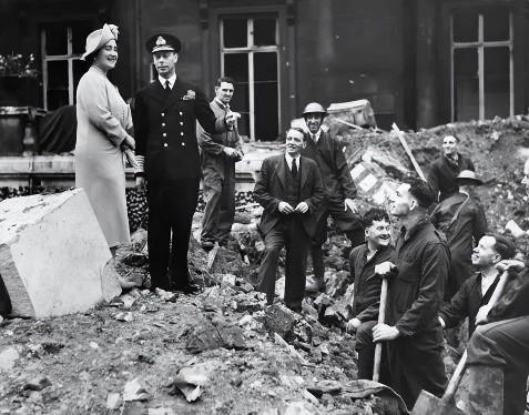 英女王母亲：又矮又胖的“苏格兰厨子”，却生出了美若天仙的女儿