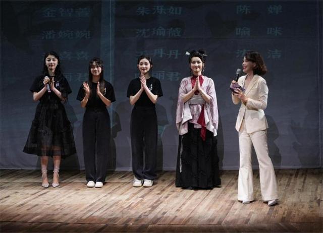 有风来丨茅威涛：这次不穿防弹衣