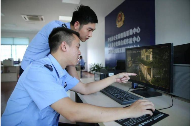 色情网站“丁香”覆灭记：7.3亿的浏览量背后，是谁在操控盈利