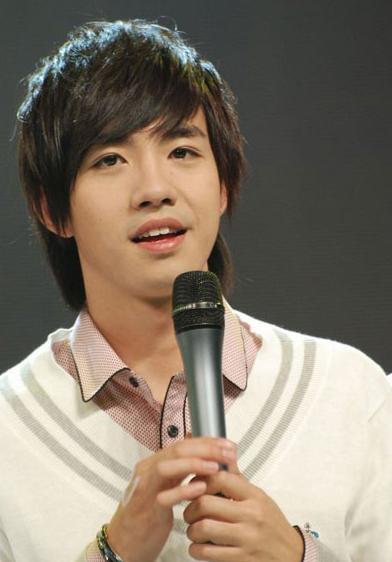 王栎鑫官宣离婚！看看2007年的快男们，婚姻幸福者寥寥无几