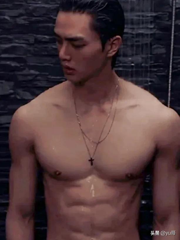 韩国演员宋江即将入伍并分享剃头照，仍然是帅气阳光大男孩