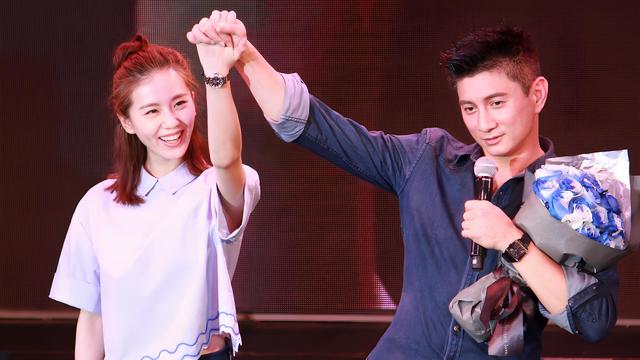 霹雳虎吴奇隆，43岁才敢结婚，得知原因后网友直言：这爹太坑了！