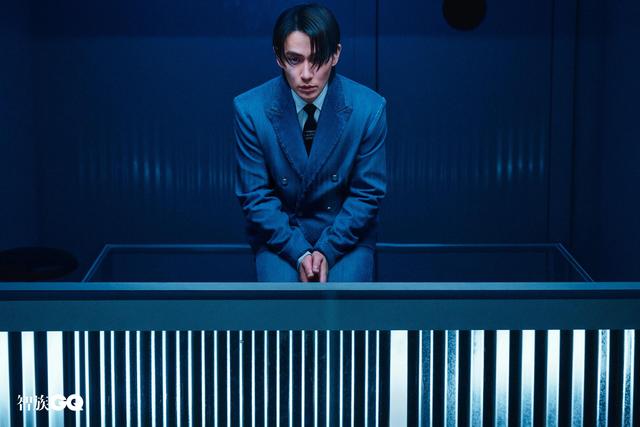 朱一龙 × 《智族GQ》封面,冷冽与狂野的完美碰撞