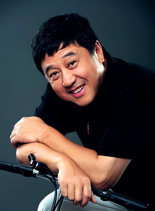 著名导演叶大鹰：他是叶挺将军的孙子，离婚后仍对前妻有感情