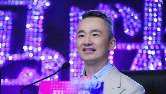 曝主持人程雷患肝病去世，年仅51岁，本尊晒合影回应，近况被曝光