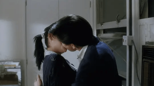 1988年，邱淑贞得到王晶青睐，搭档刘德华拍出了这部经典之作