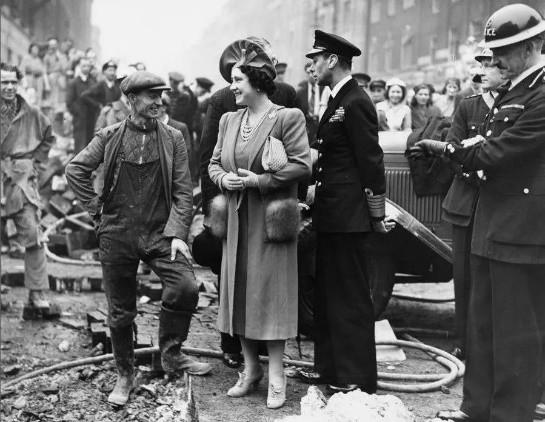 英女王母亲：又矮又胖的“苏格兰厨子”，却生出了美若天仙的女儿