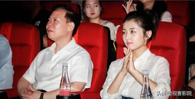 张子枫：20岁24次获奖45部作品，你和她隔着一份成熟