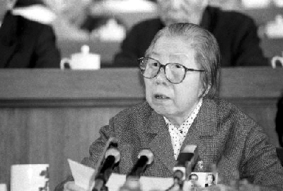 周恩来的弟弟周恩溥，国民党拷打下含恨去世，后代隐居多年无人知