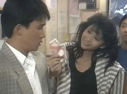 1988年，邱淑贞得到王晶青睐，搭档刘德华拍出了这部经典之作