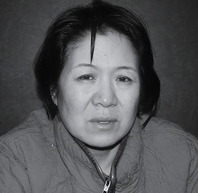 东北妇女王庆文，年过50靠此物养十来个壮汉，自比武则天