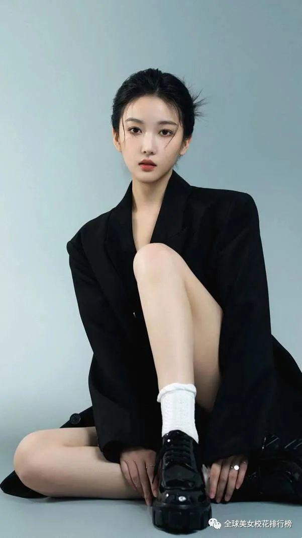 大连艺术学院美女曹婉瑾