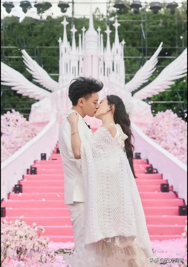 网红鹿哈向女友求婚成功 直播7个月赚3500万 女友气质不输女明星