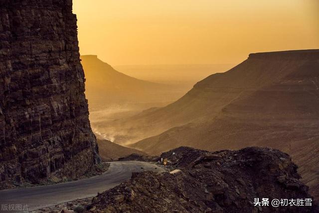 刀郎《山歌廖哉》《序曲》：词好，因为悲怆，歌好，因为足安抚